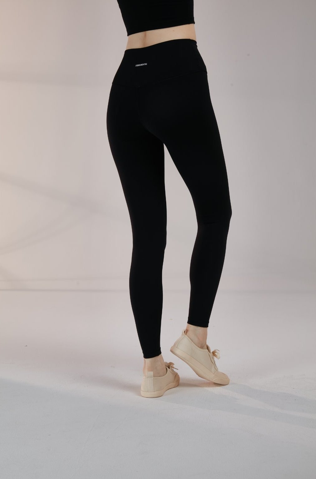 CORE LEGGINGS