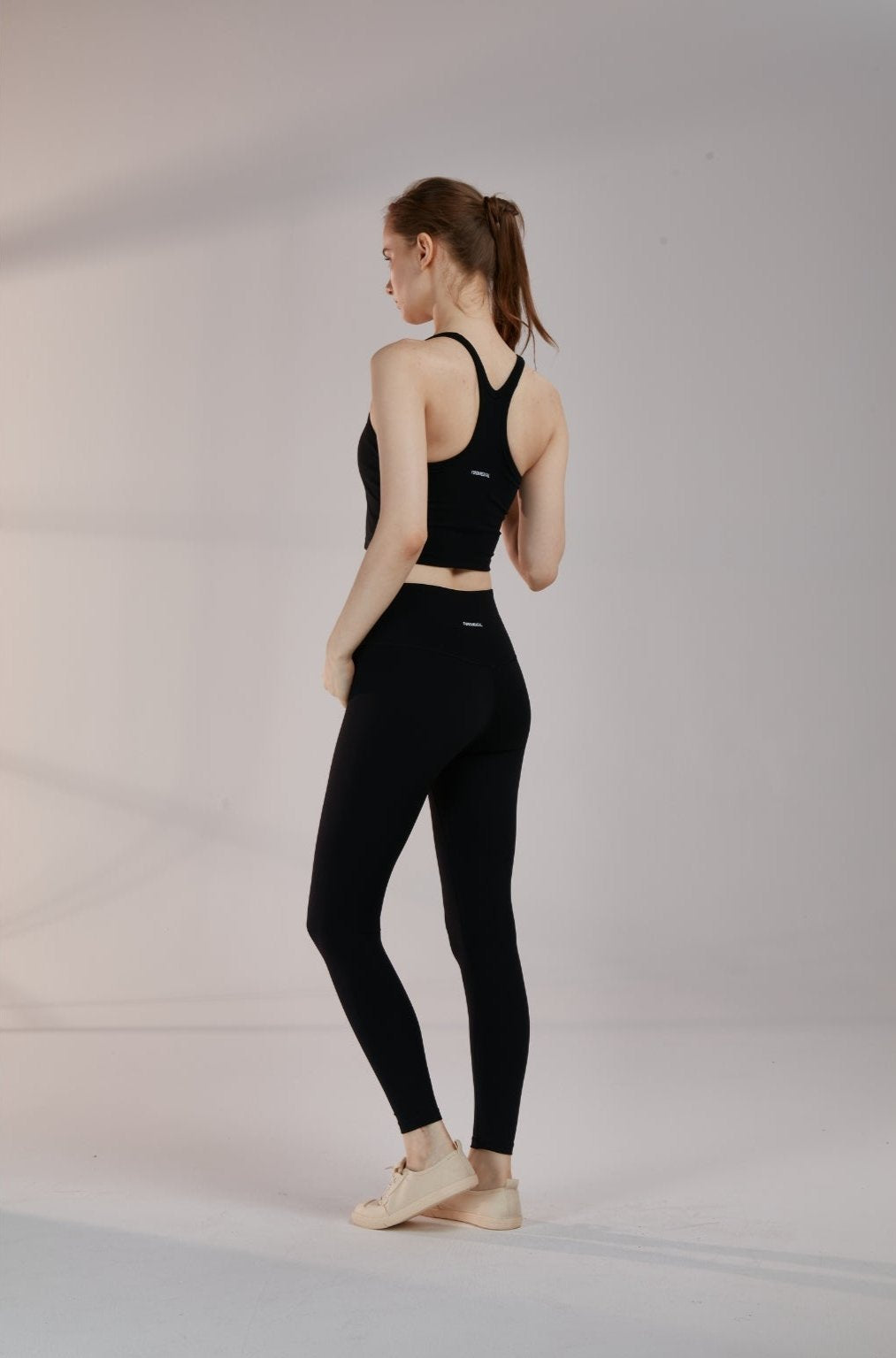 CORE LEGGINGS