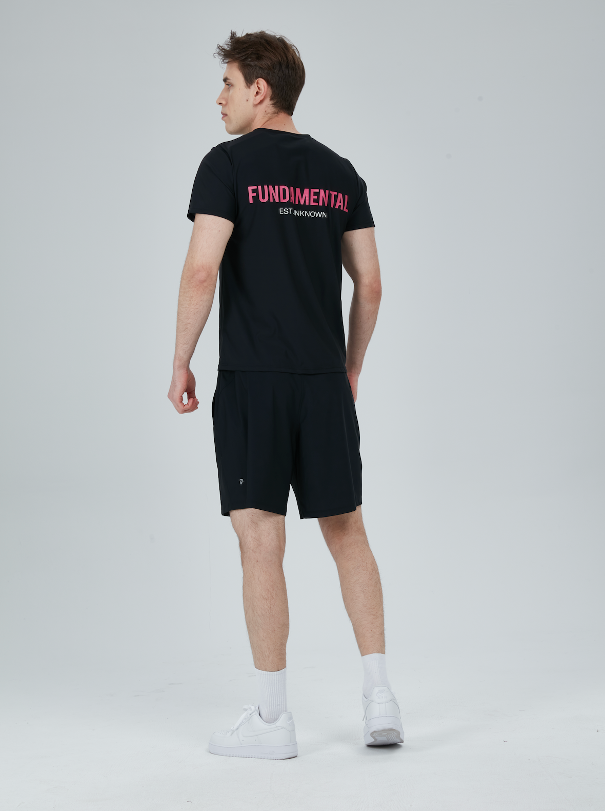 VENTURE PERFORMANCE T-SHIRT